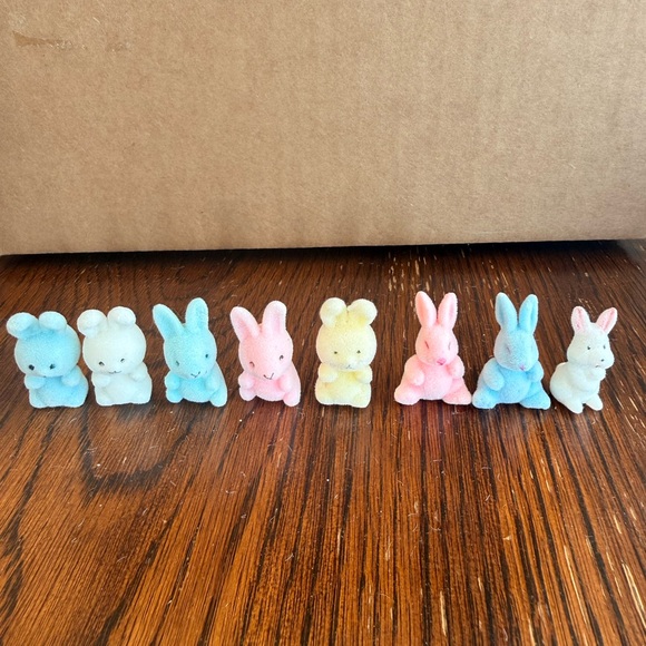 Vintage lot flocked felt bunny fuzzy rabbits mini and 2 banks - Picture 8 of 16